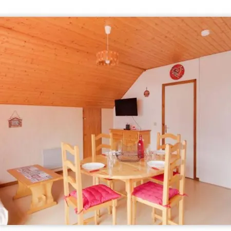 De Montagne Confortable Avec Jardin Privé, Animaux Acceptés, à - Fr-1-812-141 *